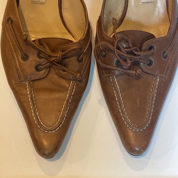 Manolo Blahnik 39 1/2 brown slides kitten heels. Brown leather, white stitching - Picture 7 of 9